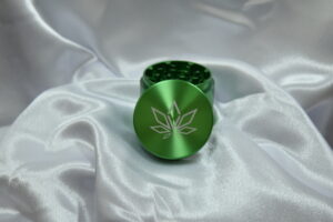 Medium Elevate Grinder (Green)