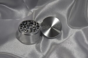 Elevate Grinder (Silver)